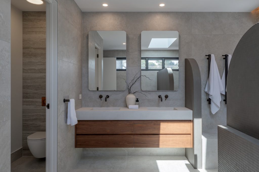 Bathroom-Design-Dicky-Beach-Sunshine-Coast-by-Box-Clever-Interiors