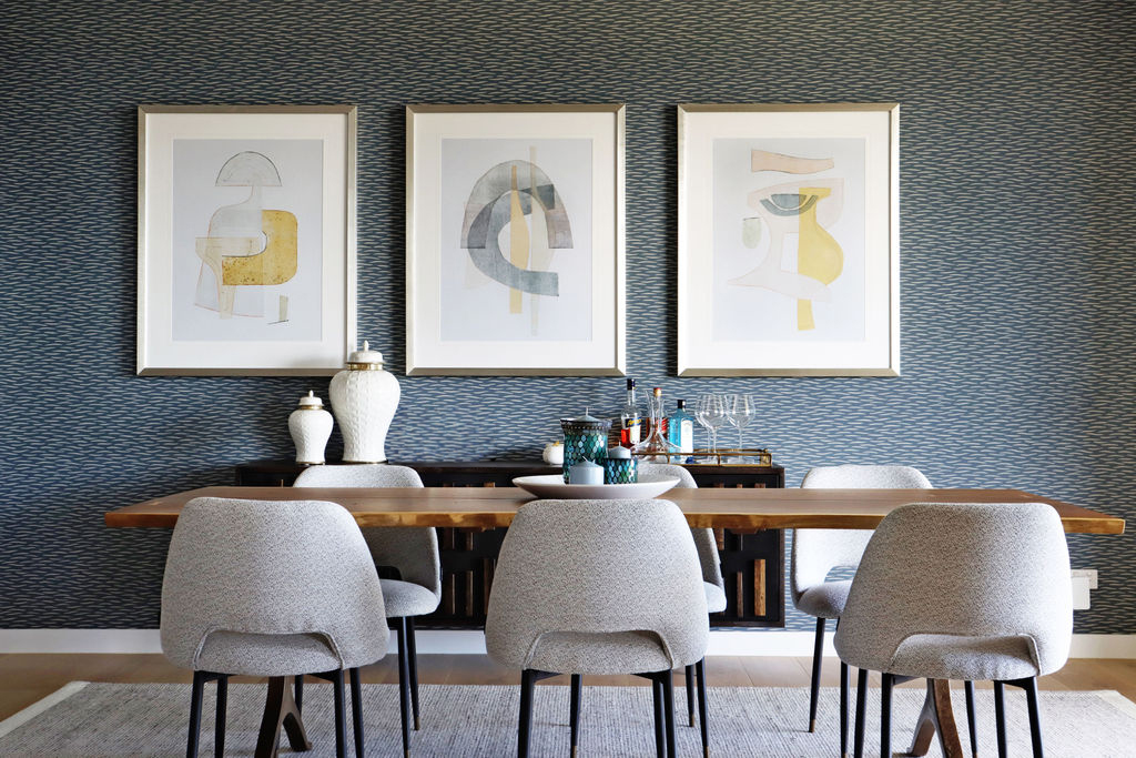 Noosa-Apartment-dining-room-fetaure-wallaper-Box-Clever-Staging